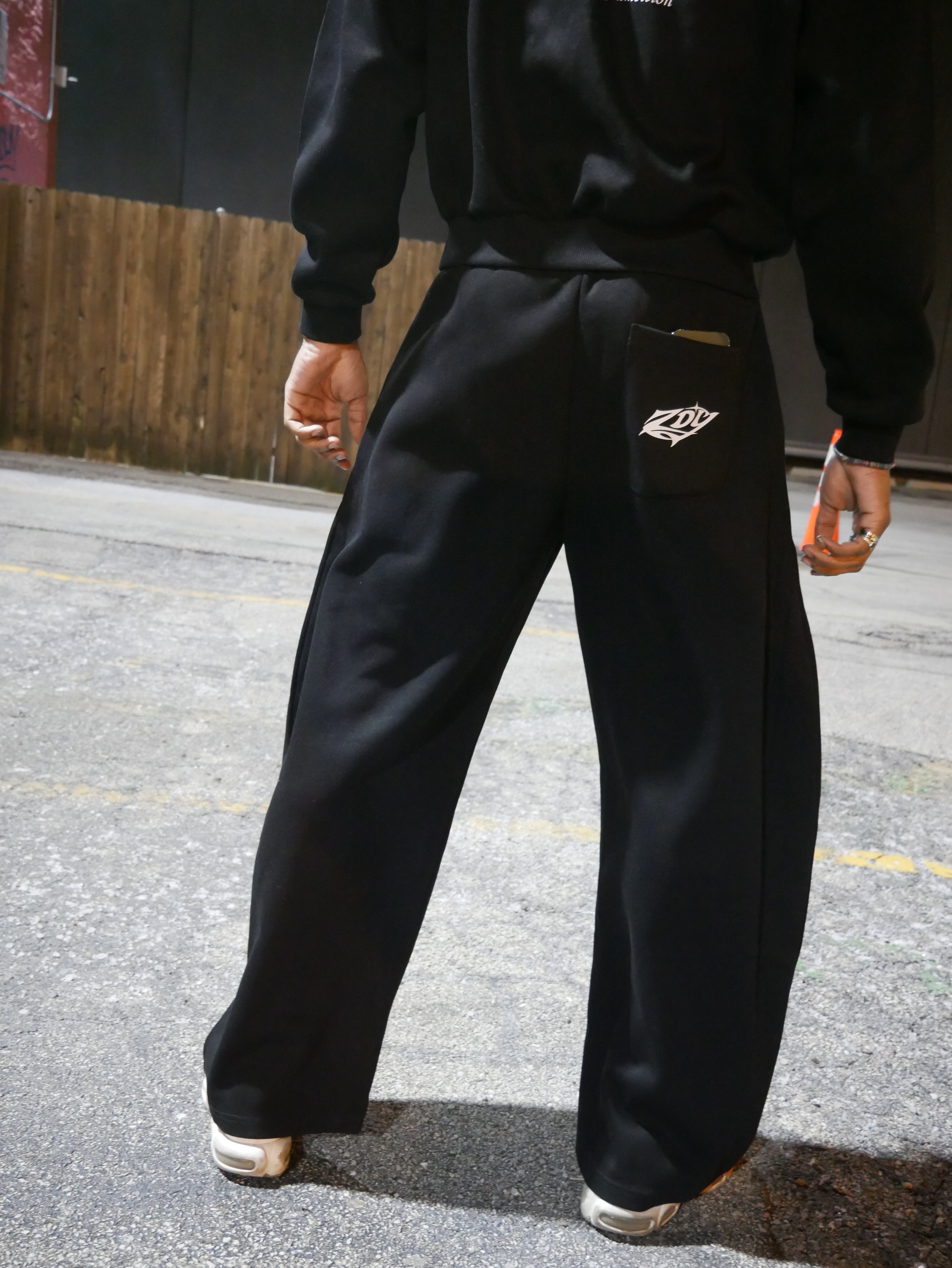 Noir Check Barrel Pants