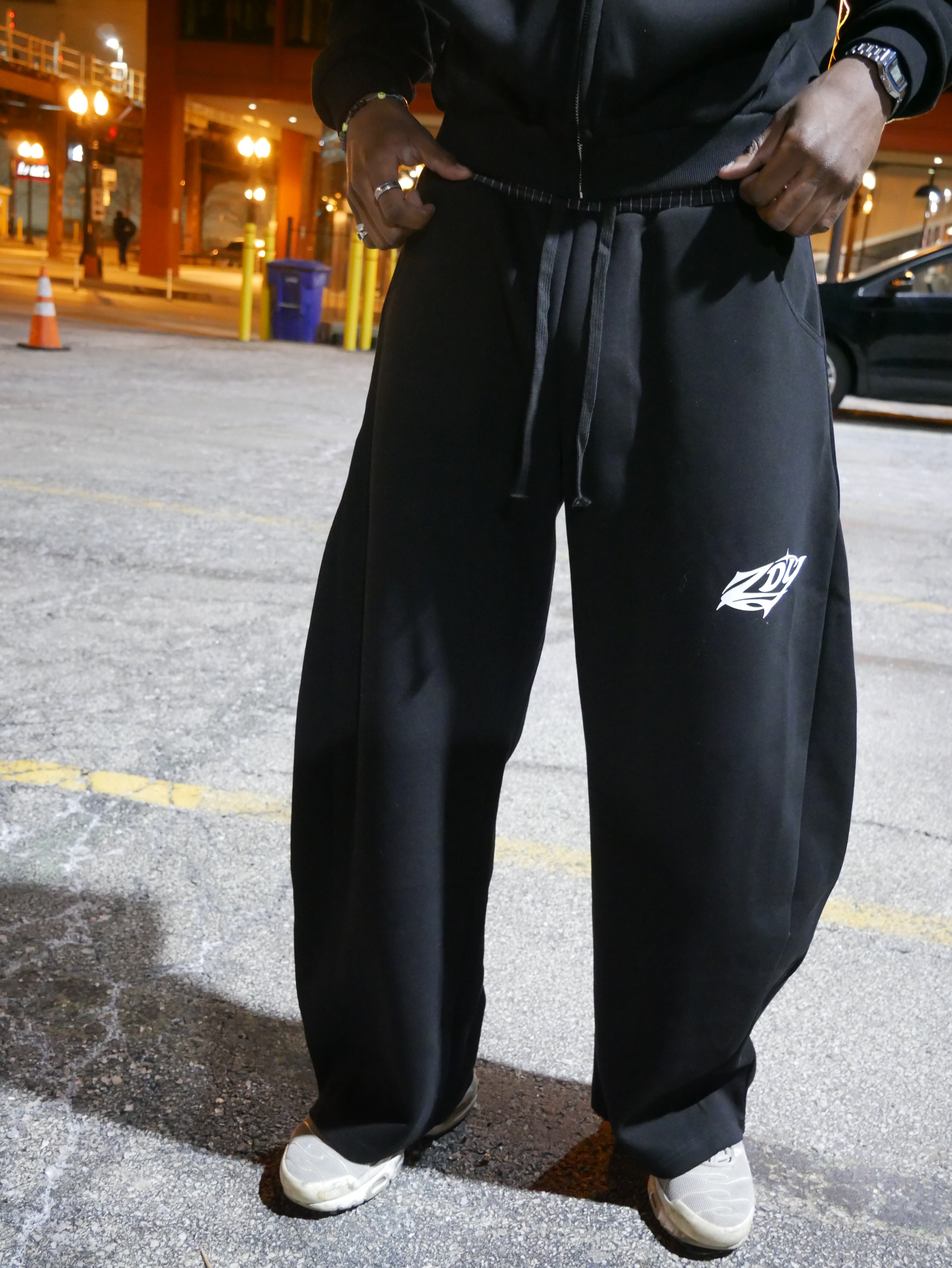 Noir Check Barrel Pants